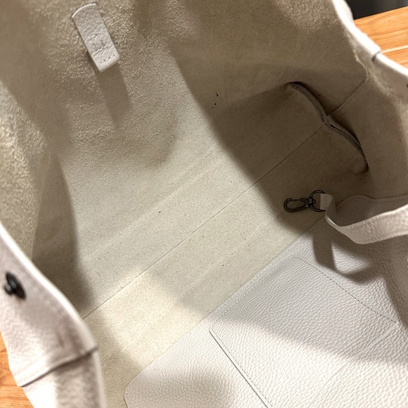 Longchamp Roseau Essential L Tote in White - Picture 6 of 7